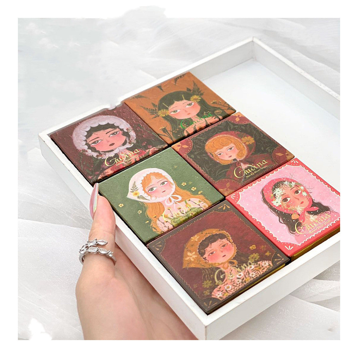 Monochrome Blush Maple Leaf Retro Vitality Girl Nude Makeup Natural Service