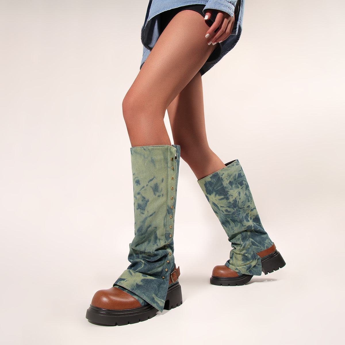 Womens European And American-style Round-toe Studded Platform Boots